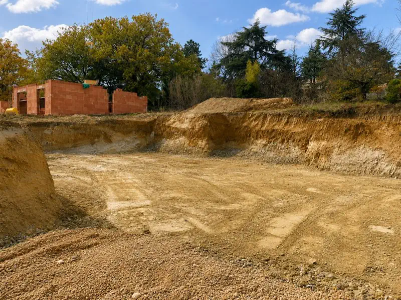 Construction neuve maison terrassement chantier