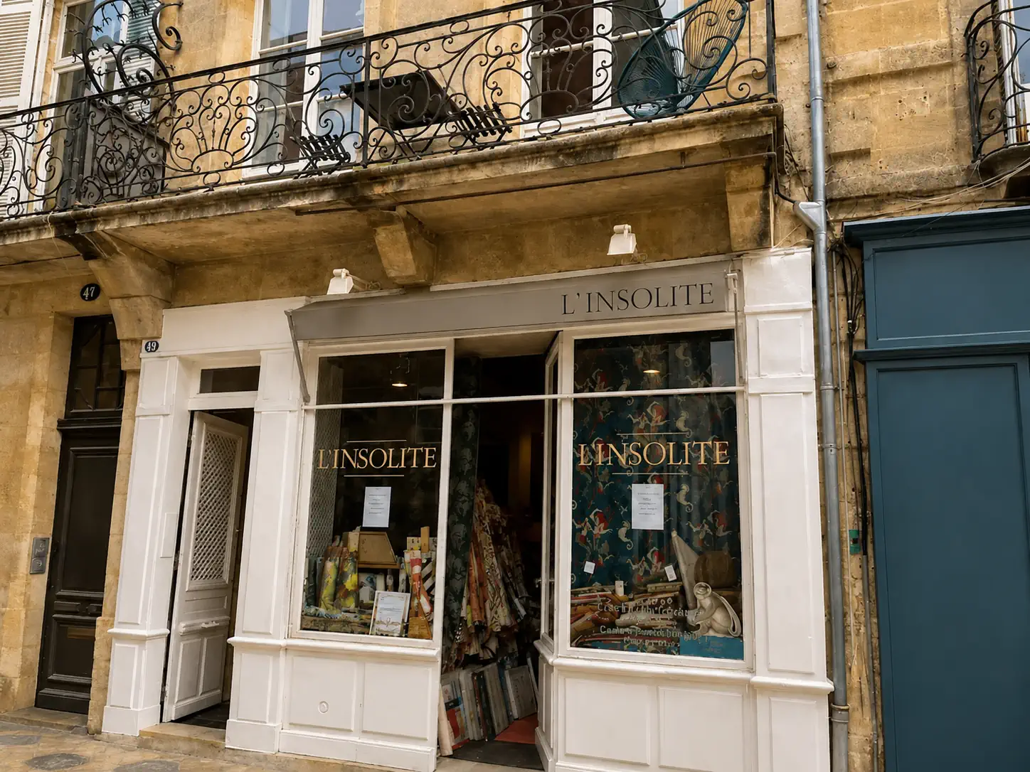 Professionnel boutique bordeaux facade avant