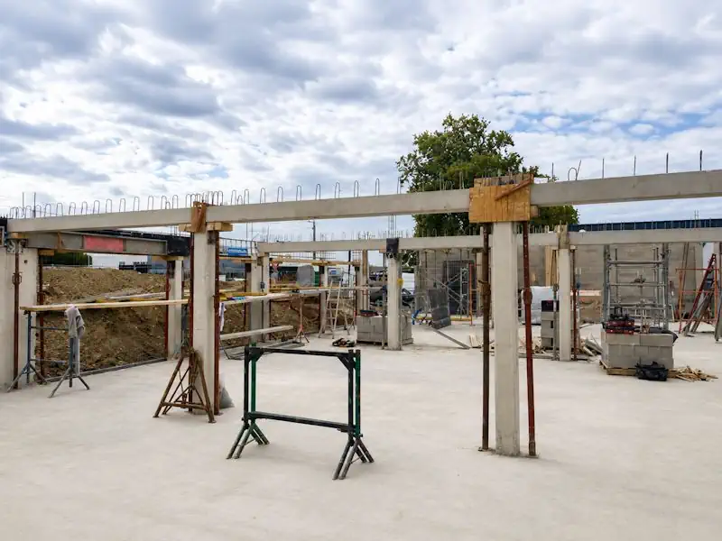 Professionnel bureau portet exterieur chantier