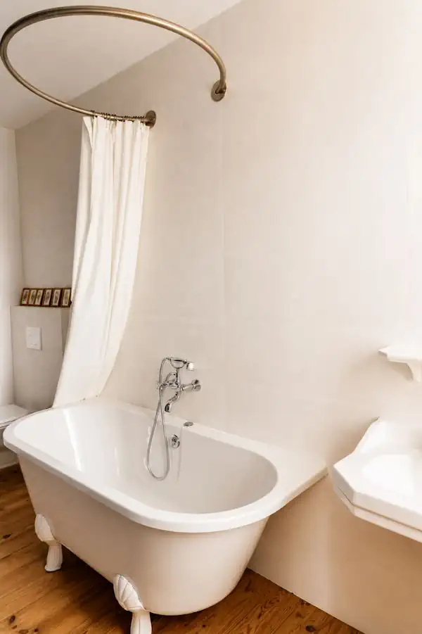 Renovation gite villematier salle de bain